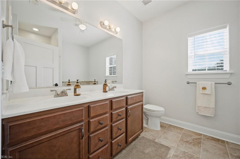 Photo 18 of 45 residential for sale in Currituck County virginia