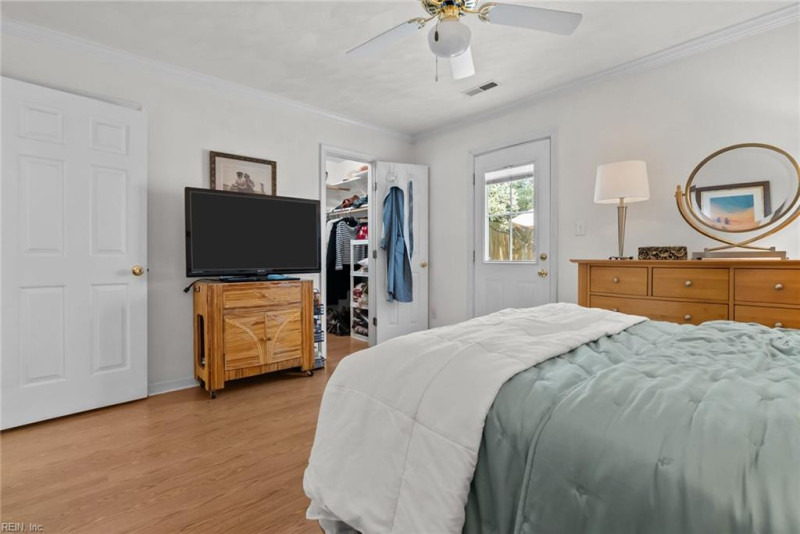 Photo 18 of 35 residential for sale in Virginia Beach virginia