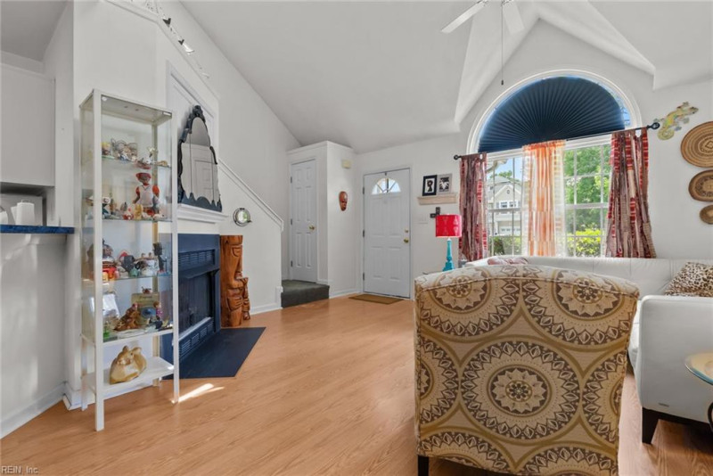 Photo 6 of 35 residential for sale in Virginia Beach virginia