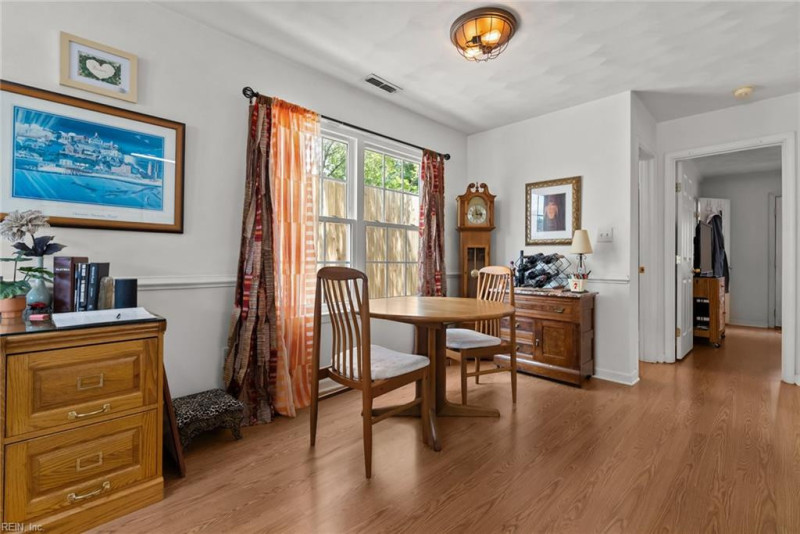 Photo 7 of 35 residential for sale in Virginia Beach virginia