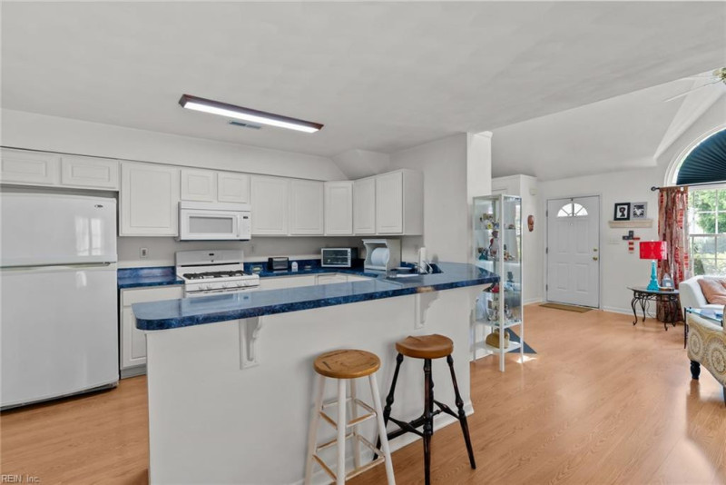 Photo 9 of 35 residential for sale in Virginia Beach virginia