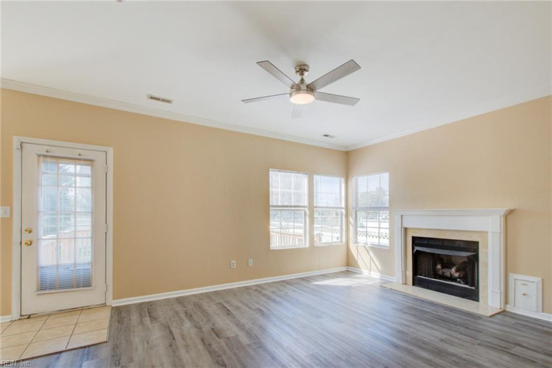 Photo 2 of 49 residential for sale in Chesapeake virginia