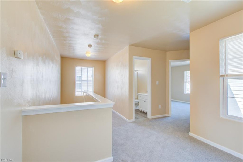 Photo 20 of 49 residential for sale in Chesapeake virginia