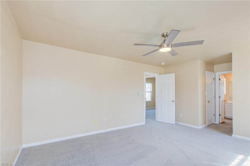 Photo 32 of 49 residential for sale in Chesapeake virginia