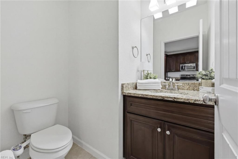Photo 15 of 40 residential for sale in Chesapeake virginia