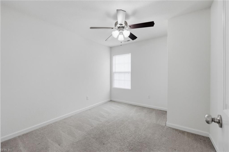 Photo 21 of 40 residential for sale in Chesapeake virginia