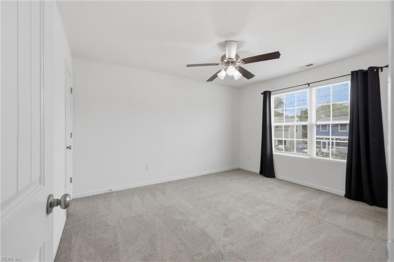 Photo 24 of 40 residential for sale in Chesapeake virginia