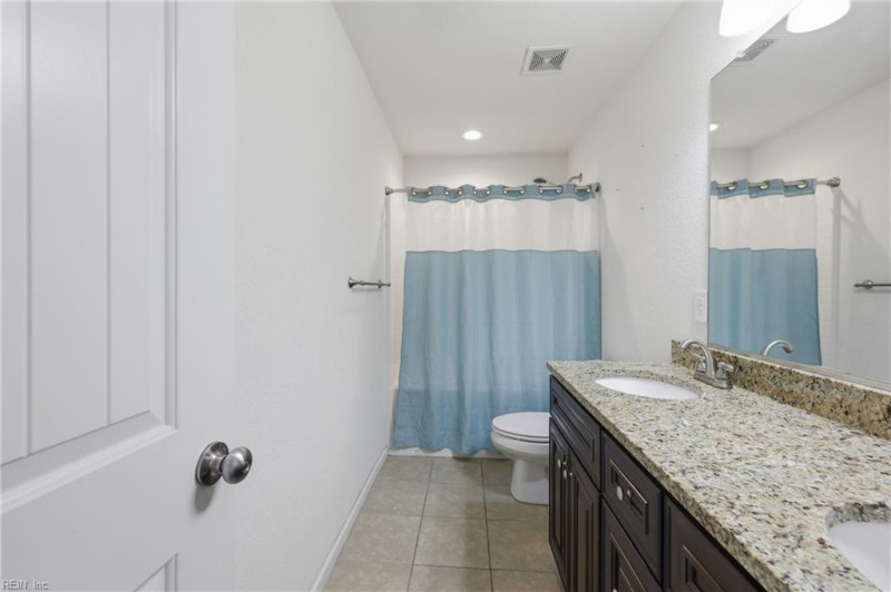 Photo 28 of 40 residential for sale in Chesapeake virginia