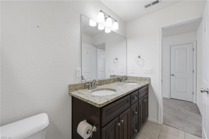 Photo 29 of 40 residential for sale in Chesapeake virginia