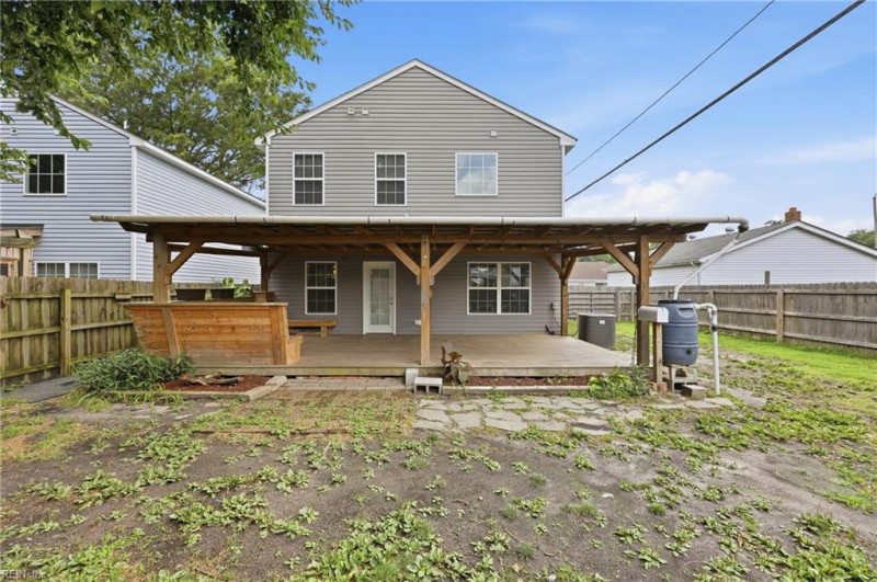 Photo 39 of 40 residential for sale in Chesapeake virginia