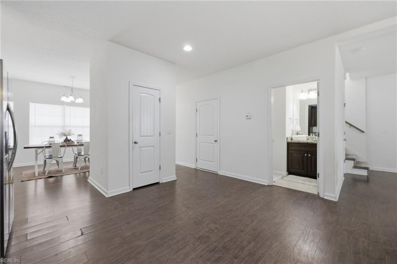Photo 8 of 40 residential for sale in Chesapeake virginia