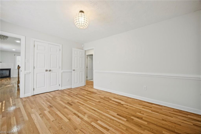 Photo 13 of 34 residential for sale in Newport News virginia