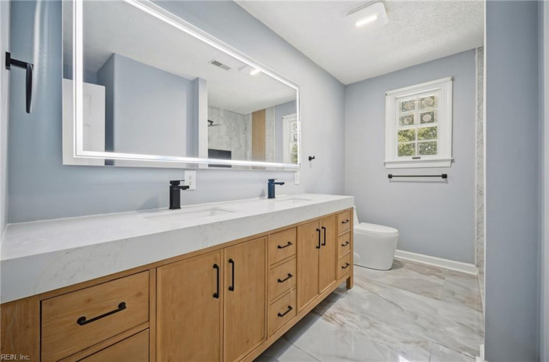 Photo 19 of 34 residential for sale in Newport News virginia