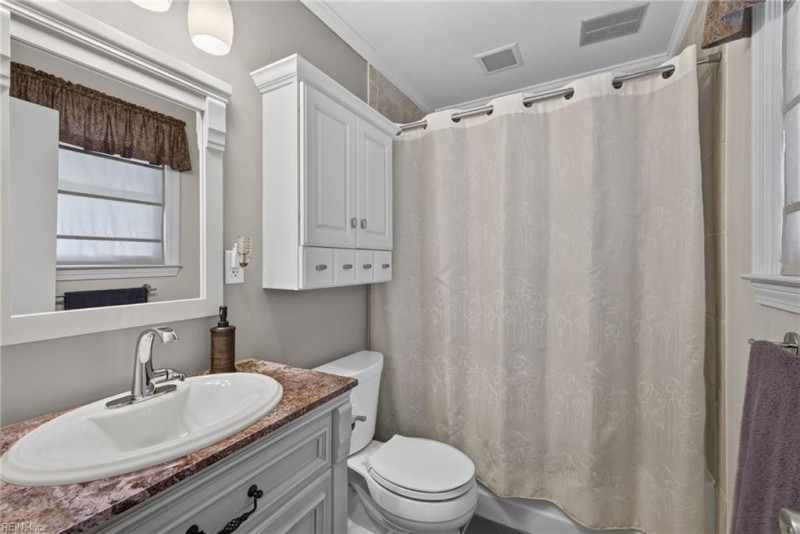 Photo 18 of 36 residential for sale in Chesapeake virginia Photo 18 of 36 residential for sale in Chesapeake virginia