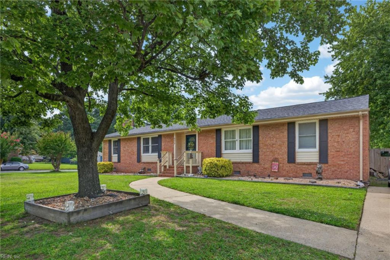 Photo 32 of 36 residential for sale in Chesapeake virginia Photo 32 of 36 residential for sale in Chesapeake virginia