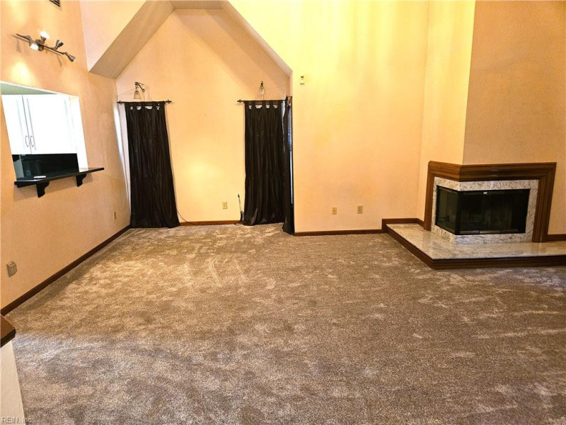 Photo 12 of 29 residential for sale in Virginia Beach virginia