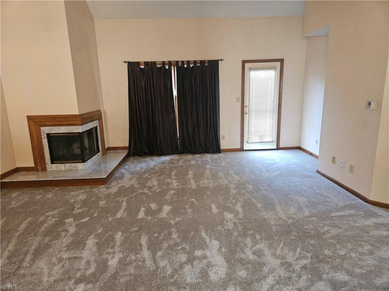 Photo 14 of 29 residential for sale in Virginia Beach virginia