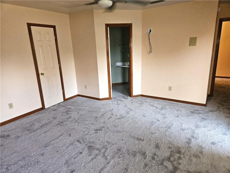 Photo 17 of 29 residential for sale in Virginia Beach virginia