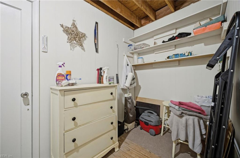 Photo 14 of 17 residential for sale in Norfolk virginia