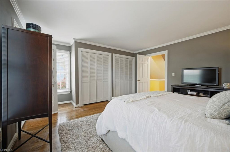 Photo 7 of 17 residential for sale in Norfolk virginia