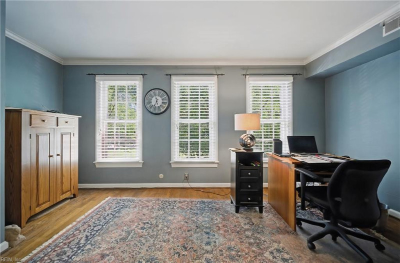 Photo 8 of 17 residential for sale in Norfolk virginia
