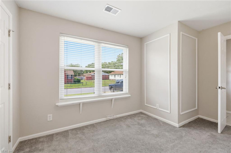 Photo 14 of 44 residential for sale in Norfolk virginia