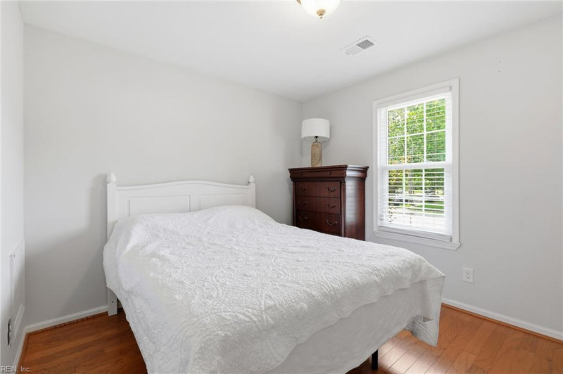 Photo 16 of 44 residential for sale in Norfolk virginia