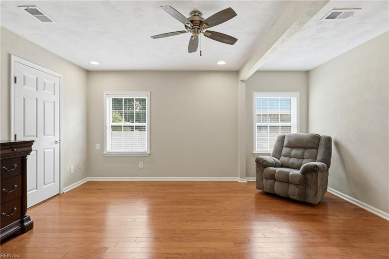 Photo 22 of 44 residential for sale in Norfolk virginia