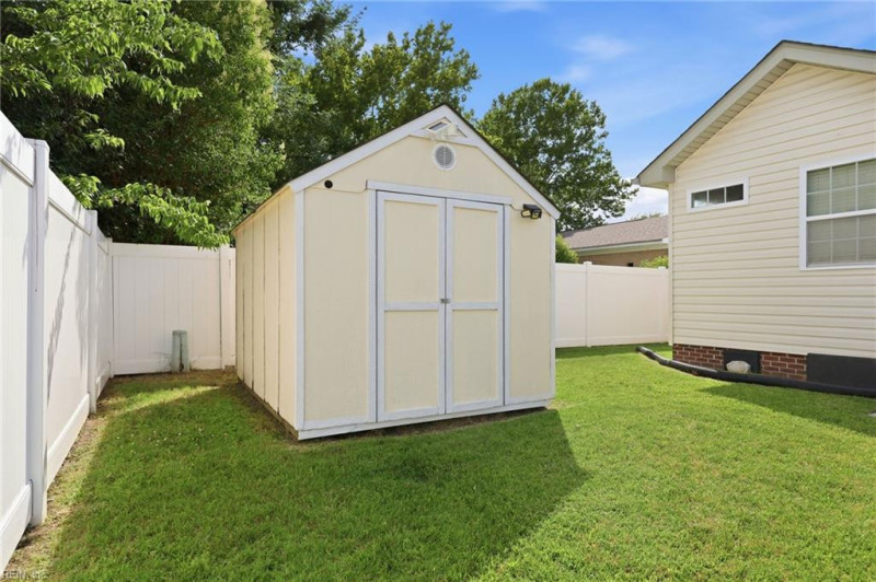 Photo 36 of 44 residential for sale in Norfolk virginia