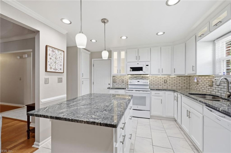 Photo 5 of 44 residential for sale in Norfolk virginia