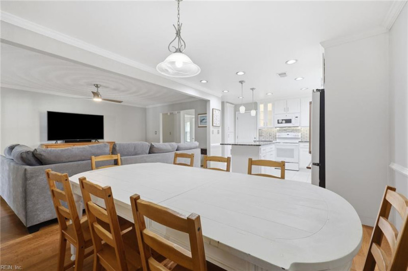 Photo 9 of 44 residential for sale in Norfolk virginia