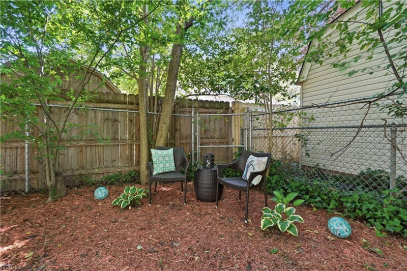 Photo 38 of 44 residential for sale in Norfolk virginia Photo 38 of 44 residential for sale in Norfolk virginia