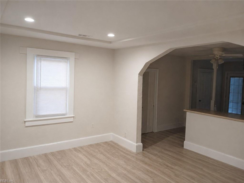 Photo 7 of 15 residential for sale in Norfolk virginia