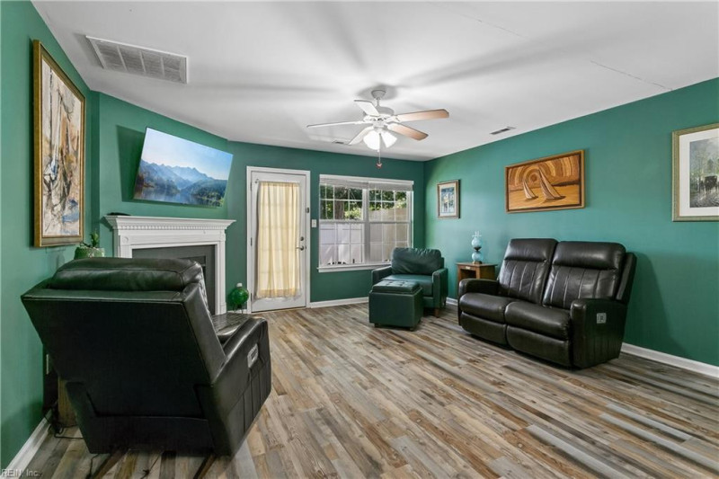 Photo 15 of 26 residential for sale in Newport News virginia
