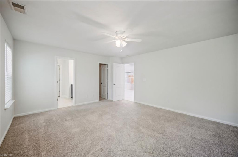 Photo 17 of 46 residential for sale in Virginia Beach virginia