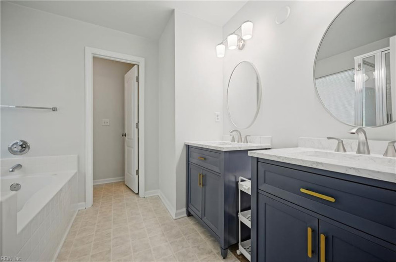 Photo 19 of 46 residential for sale in Virginia Beach virginia