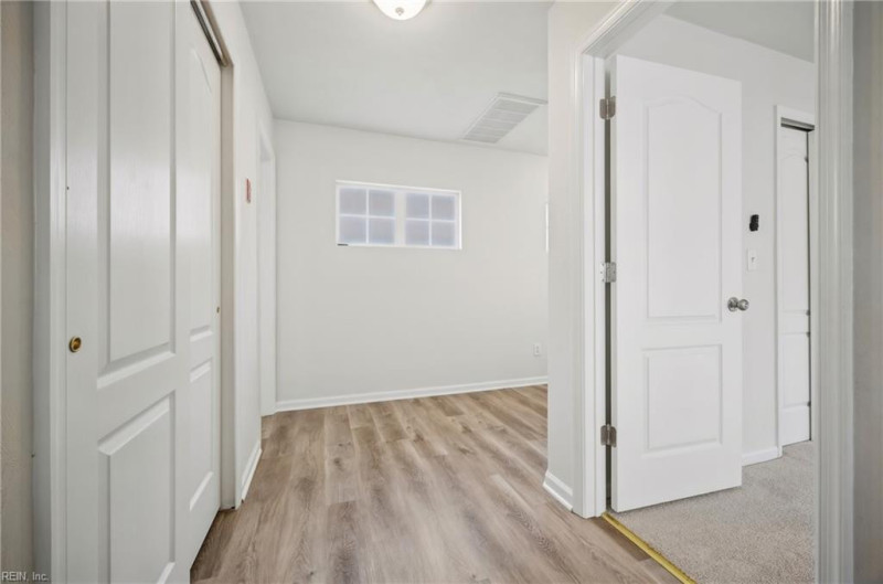 Photo 26 of 46 residential for sale in Virginia Beach virginia