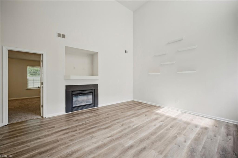 Photo 8 of 46 residential for sale in Virginia Beach virginia