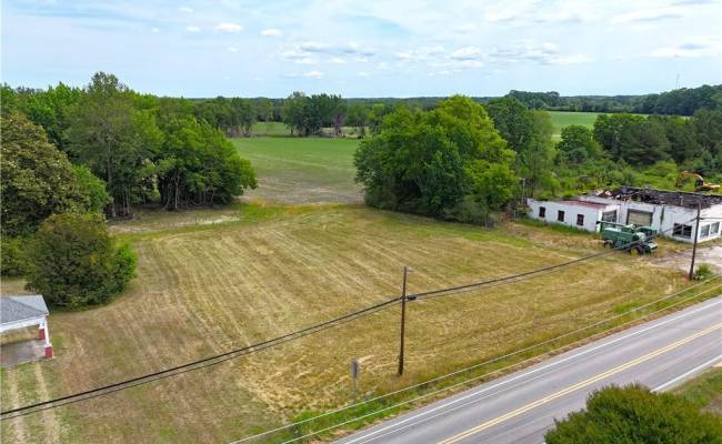 0.918 Colonial Trail, Surry County, VA 23883