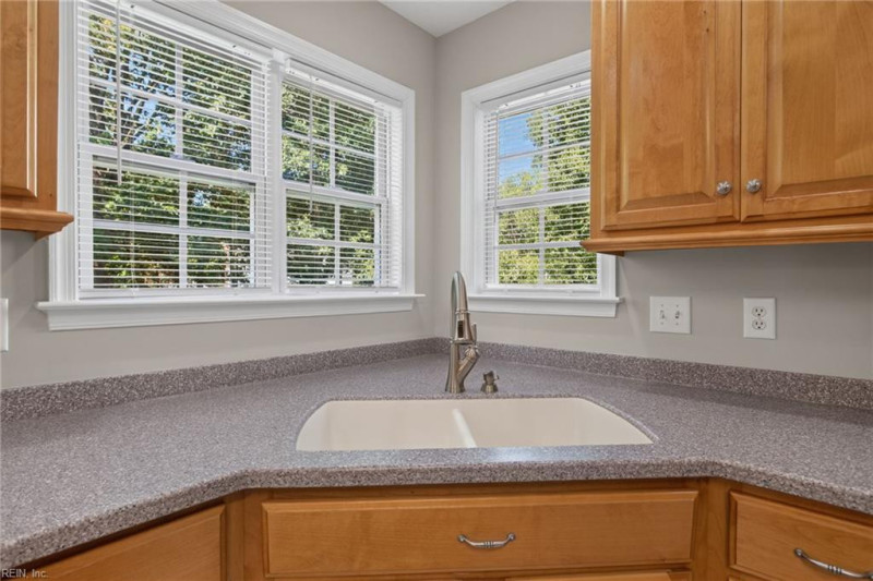 Photo 22 of 49 residential for sale in James City County virginia