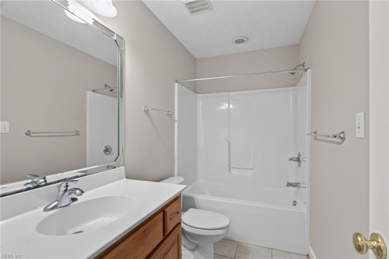 Photo 40 of 49 residential for sale in James City County virginia
