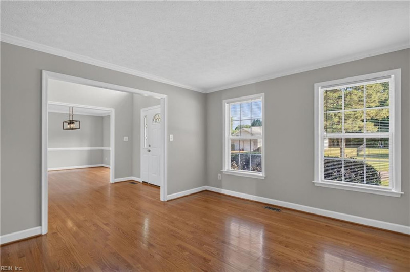 Photo 9 of 49 residential for sale in James City County virginia