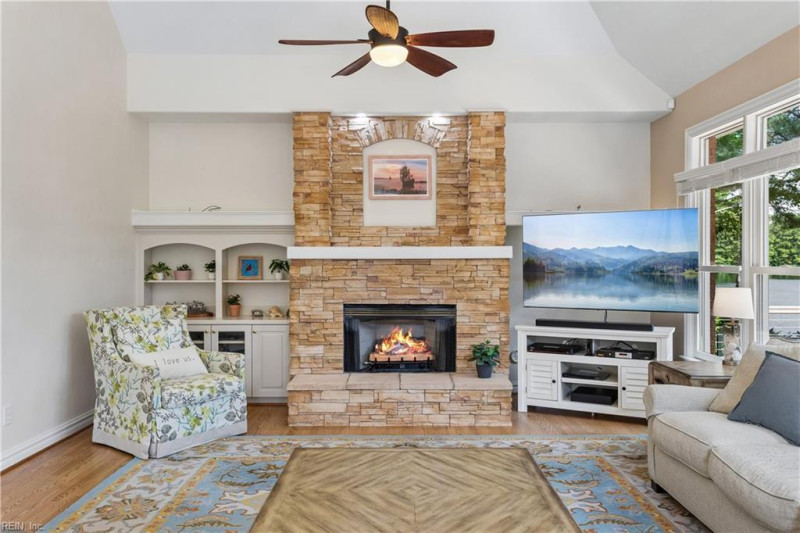 Photo 22 of 50 residential for sale in Chesapeake virginia