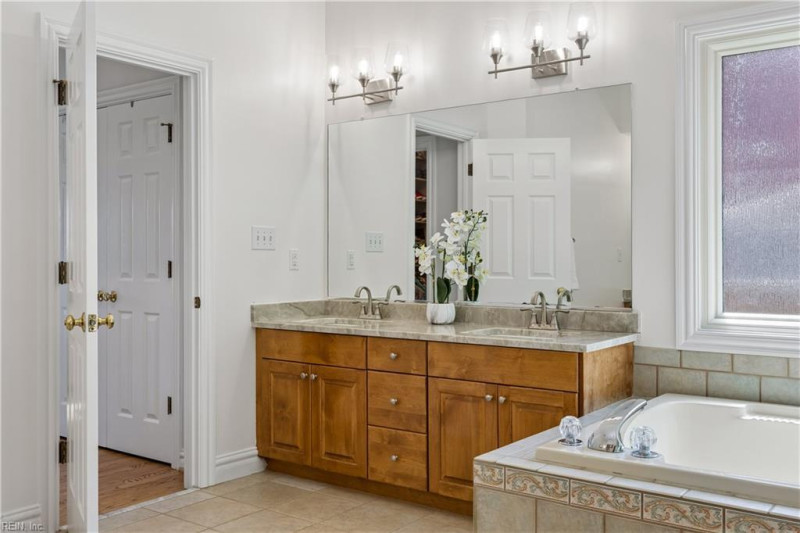 Photo 31 of 50 residential for sale in Chesapeake virginia