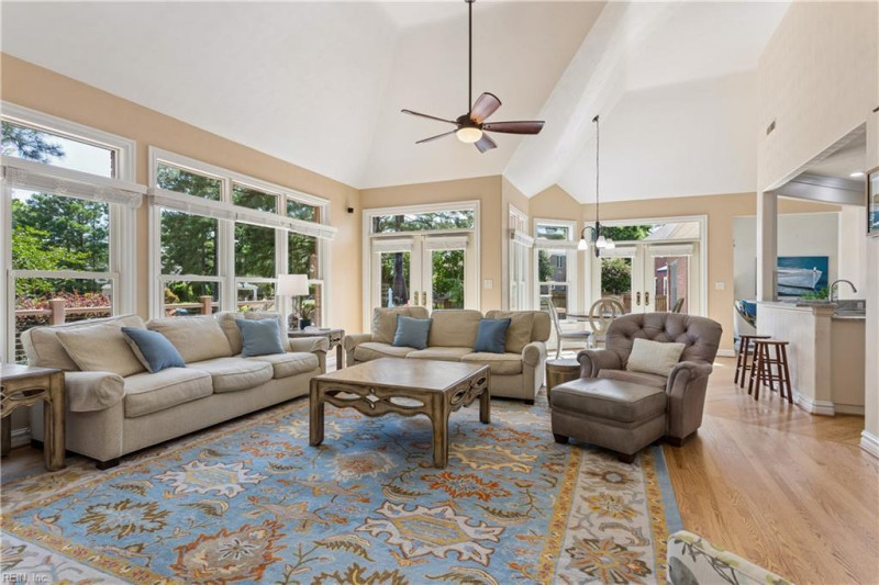 Photo 8 of 50 residential for sale in Chesapeake virginia
