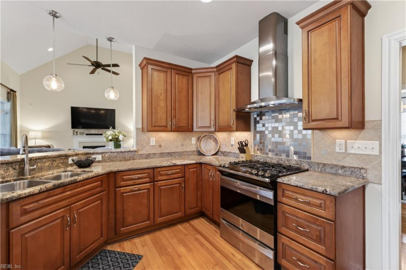 Photo 7 of 45 residential for sale in Virginia Beach virginia Photo 7 of 45 residential for sale in Virginia Beach virginia