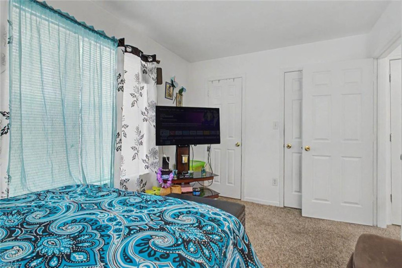 Photo 17 of 20 residential for sale in Newport News virginia