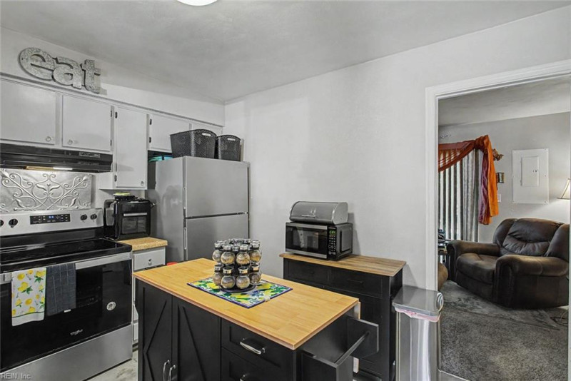 Photo 6 of 20 residential for sale in Newport News virginia