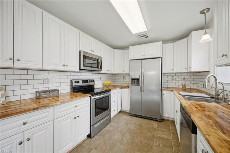 Photo 10 of 38 residential for sale in Suffolk virginia Photo 10 of 38 residential for sale in Suffolk virginia