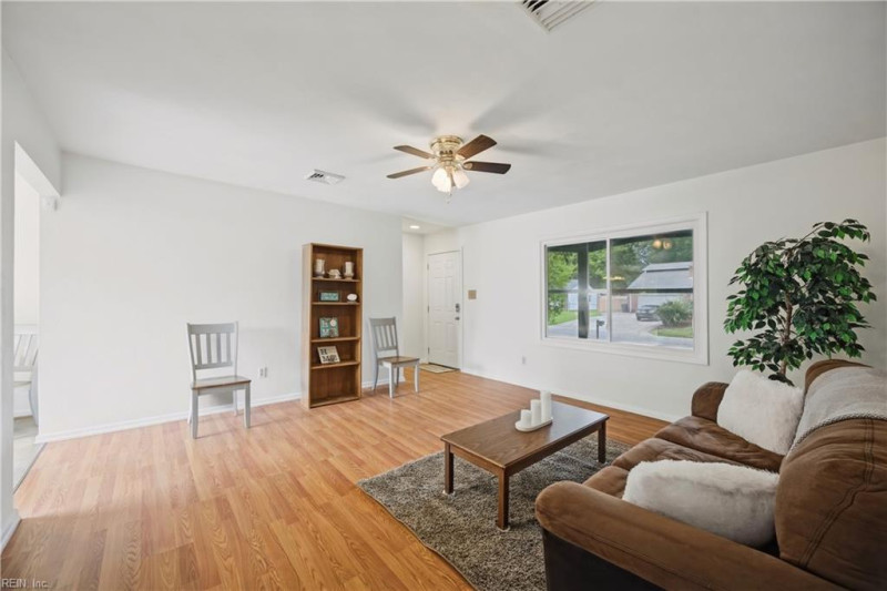 Photo 7 of 38 residential for sale in Suffolk virginia Photo 7 of 38 residential for sale in Suffolk virginia